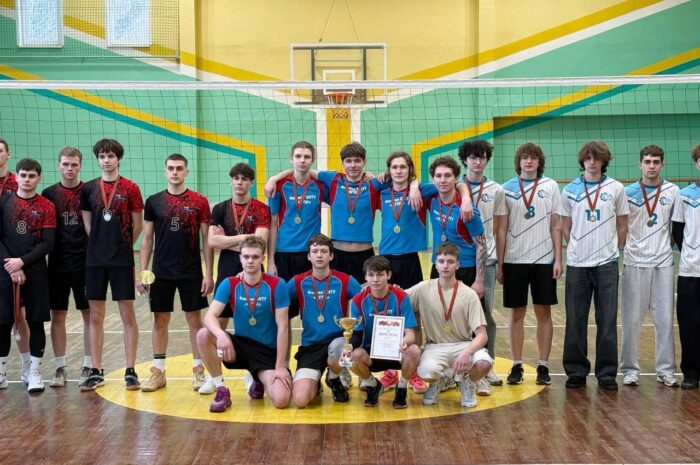 ПОБЕДА В ГОРОДСКИХ СОРЕВНОВАНИЯХ ПО ВОЛЕЙБОЛУ!