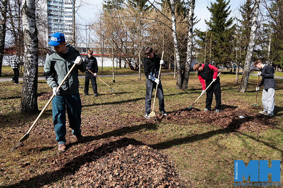 2026-04-10 Субботник агентства Минск-Новости. Фото Сергея Мицевича.